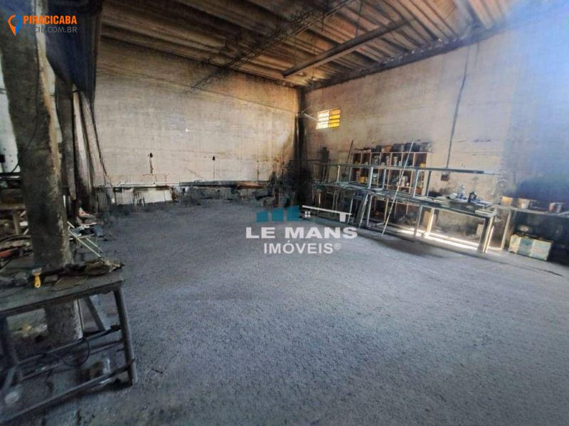 Barraco  venda, 250 m por R$ 250.000,00 - Jardim Holiday - So Pedro/SP