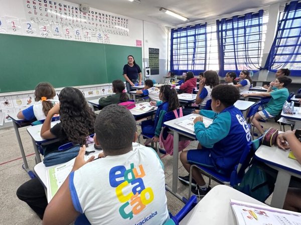 Prefeitura realiza processo seletivo para 120 professores substitutos