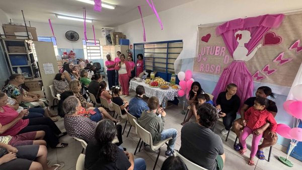 Outubro Rosa em Ação leva atendimento a 66 unidades de saúde e realiza mutirão no Postão
