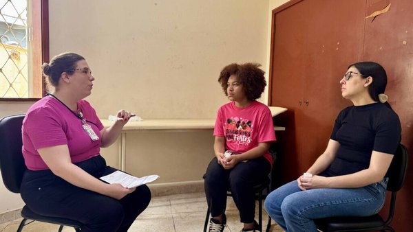 Outubro Rosa em Ação leva atendimento a 66 unidades de saúde e realiza mutirão no Postão