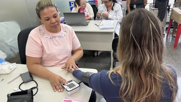 Outubro Rosa em Dose Dupla encerra programação com cerca de 600 atendimentos