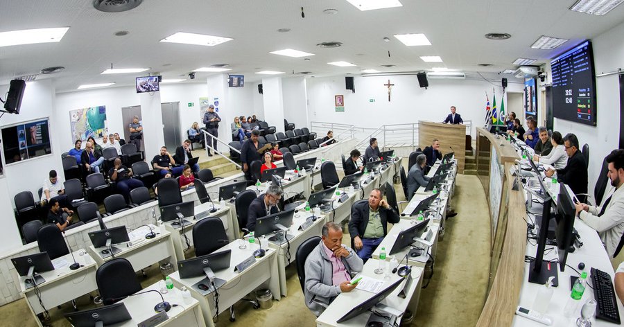 Câmara aprova, em primeira discussão, projeto que triplica multa por queimadas